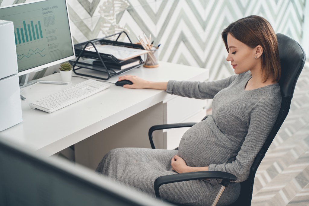 best desk chairs for pregnancy